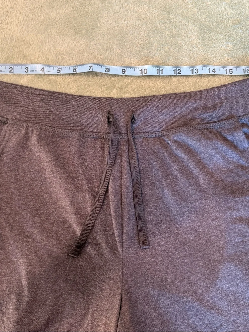 Hanes Shorts Gray Drawstring Lounge Athletic Pockets NWOT